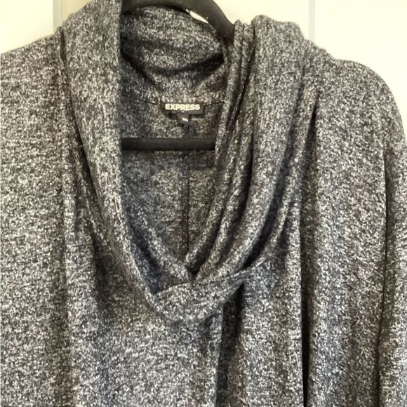 EXPRESS SIZE M/L HEATHER CHARCOAL GREY OVERSIZED COWL NECK LONG SLEEVE TOP - Picture 4 of 7